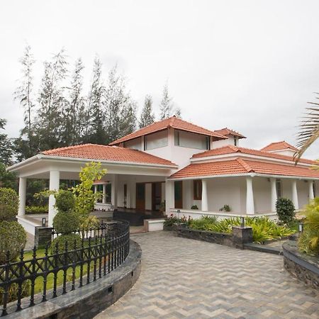 Sr Jungle Resort Coimbatore Esterno foto