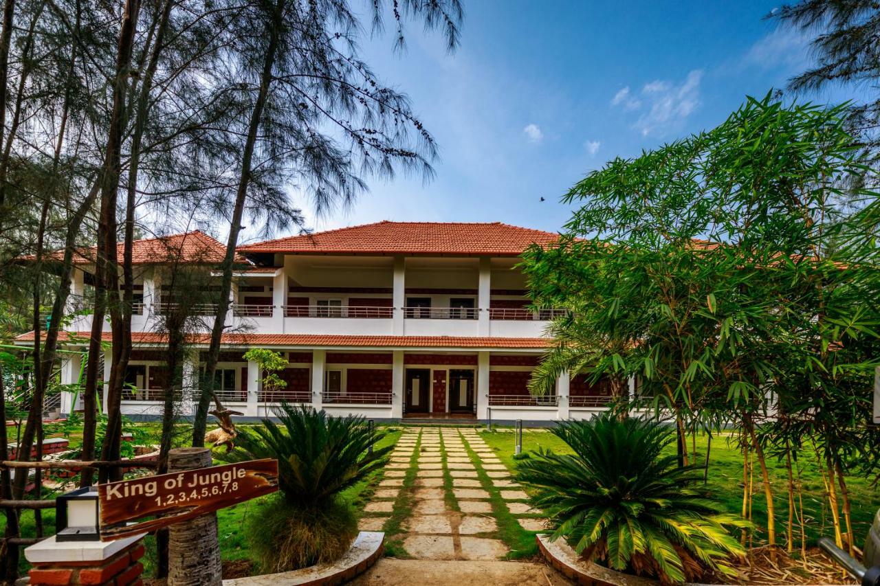 Sr Jungle Resort Coimbatore Esterno foto